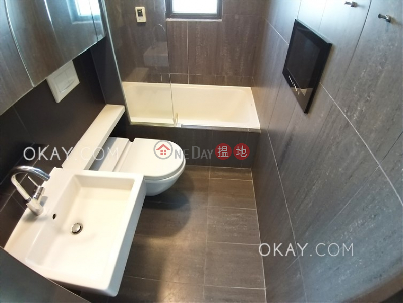 HK$ 39,000/ 月-萃峯-灣仔區-1房1廁,極高層,星級會所,露台《萃峯出租單位》