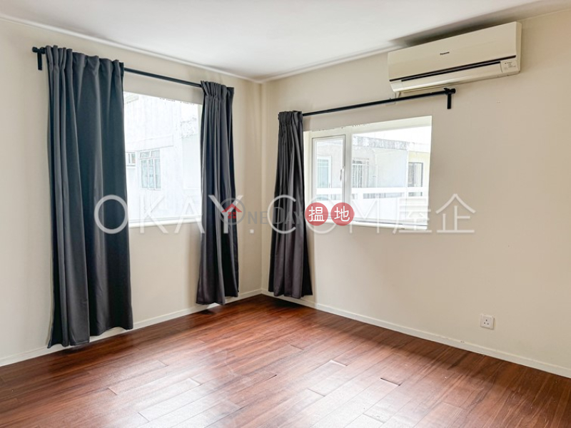 Property Search Hong Kong | OneDay | Residential Rental Listings Cozy house on high floor with sea views & rooftop | Rental