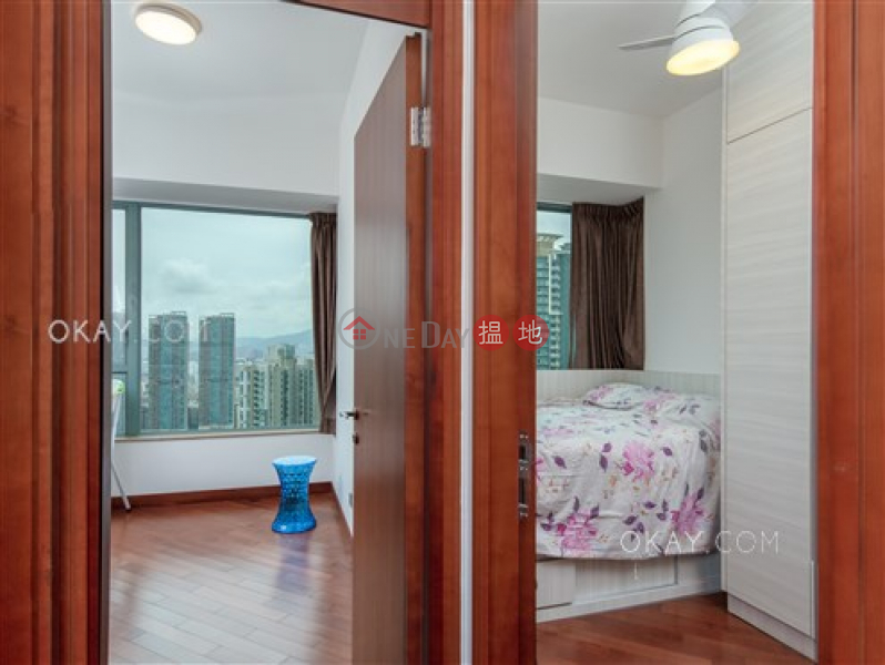 HK$ 33M Aquamarine Garden Block 2 Tuen Mun, Exquisite 3 bed on high floor with rooftop & balcony | For Sale