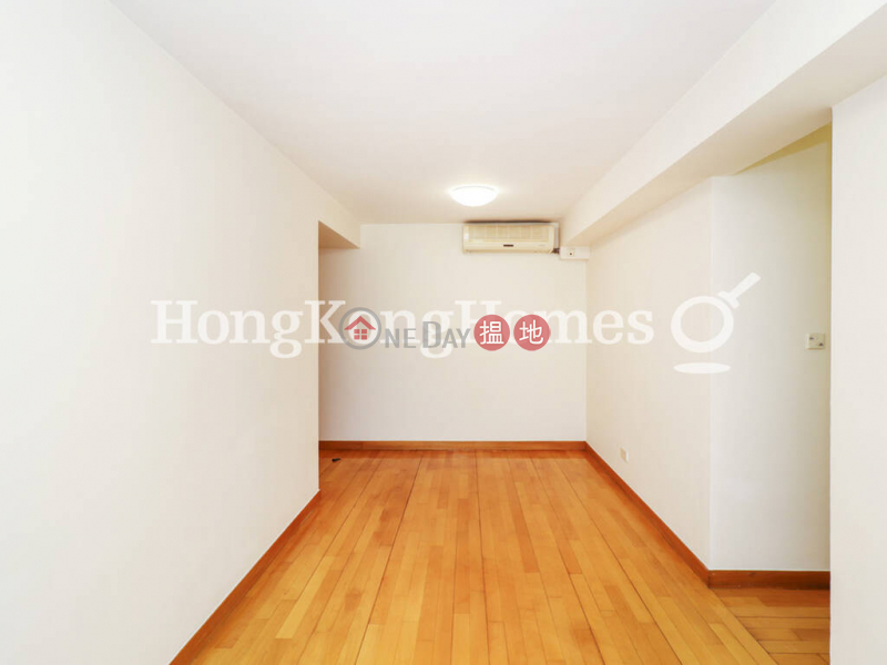 3 Bedroom Family Unit for Rent at Queen\'s Terrace | 1 Queens Street | Western District Hong Kong | Rental HK$ 24,000/ month