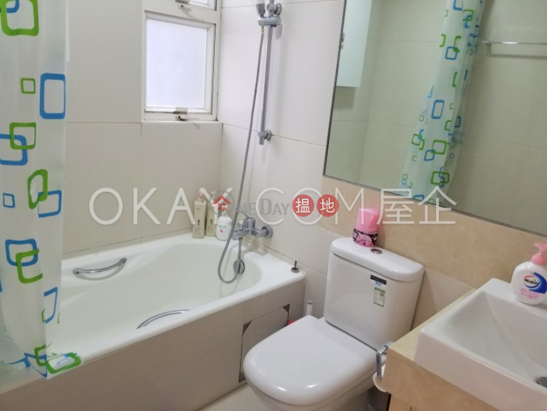 HK$ 25,000/ month | The Icon | Western District, Charming 1 bedroom with balcony | Rental