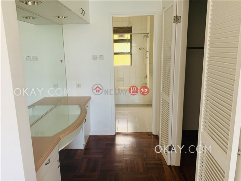 HK$ 90,000/ month | Repulse Bay Apartments Southern District | Efficient 3 bedroom with balcony & parking | Rental