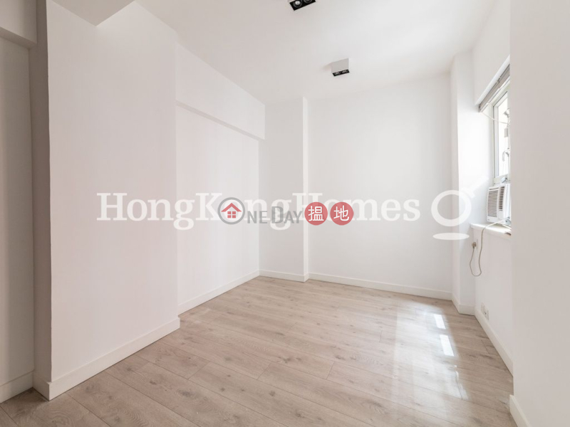 3 Bedroom Family Unit for Rent at Emerald Court 14 Conduit Road | Western District Hong Kong, Rental HK$ 69,000/ month