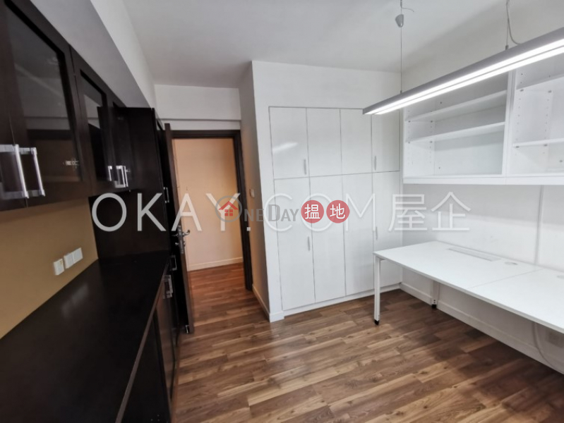 Exquisite 4 bedroom with balcony & parking | For Sale | Right Mansion 利德大廈 Sales Listings