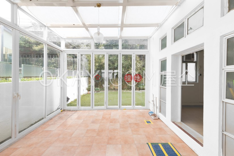 HK$ 68.8M, Redhill Peninsula Phase 2 | Southern District Gorgeous house with sea views, rooftop & balcony | For Sale