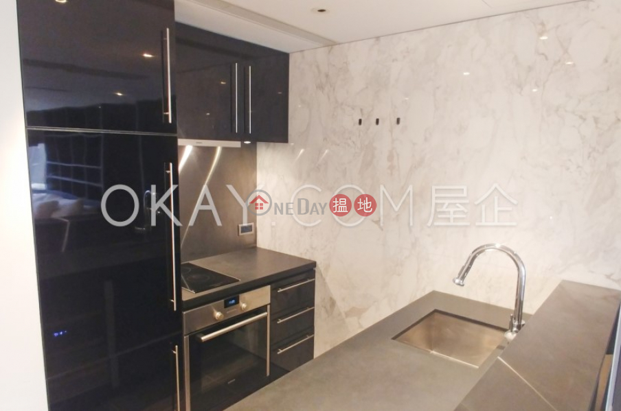 Luxurious 1 bedroom on high floor with harbour views | Rental | Convention Plaza Apartments 會展中心會景閣 Rental Listings