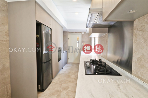 Efficient 4 bedroom with harbour views & parking | Rental | Hoover Court 豪華閣 _0