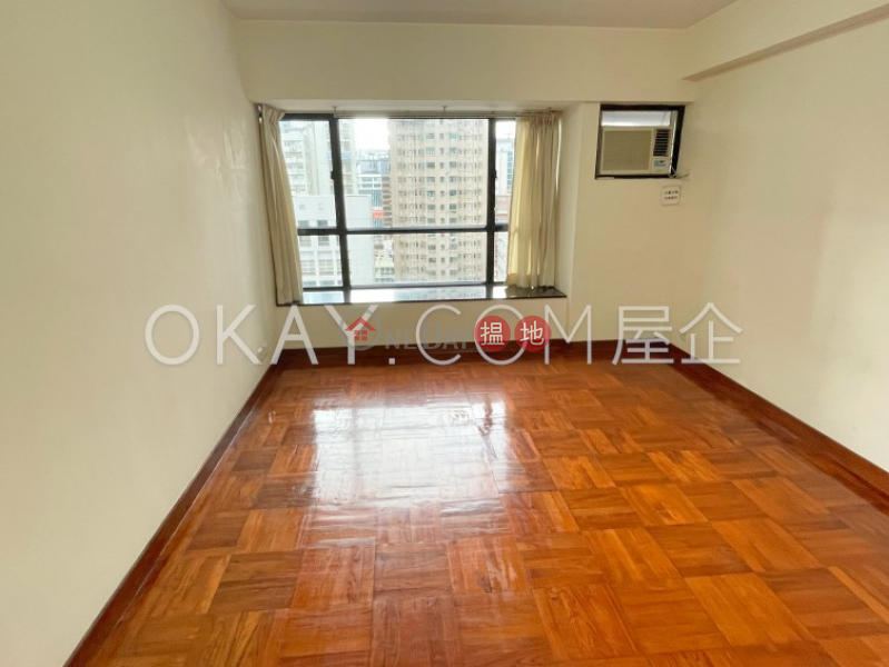 HK$ 37,000/ month | The Grand Panorama, Western District, Elegant 3 bedroom in Mid-levels West | Rental