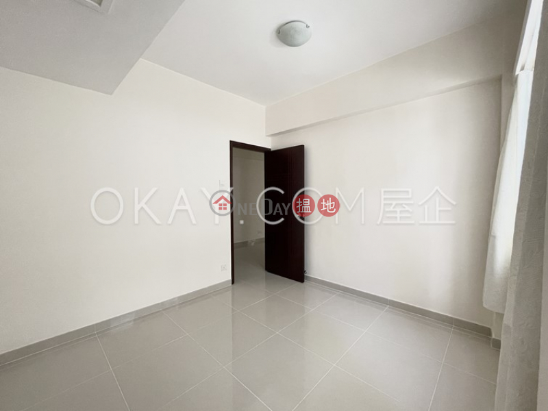 Popular 2 bedroom on high floor | For Sale | Ping On Mansion 平安大廈 Sales Listings