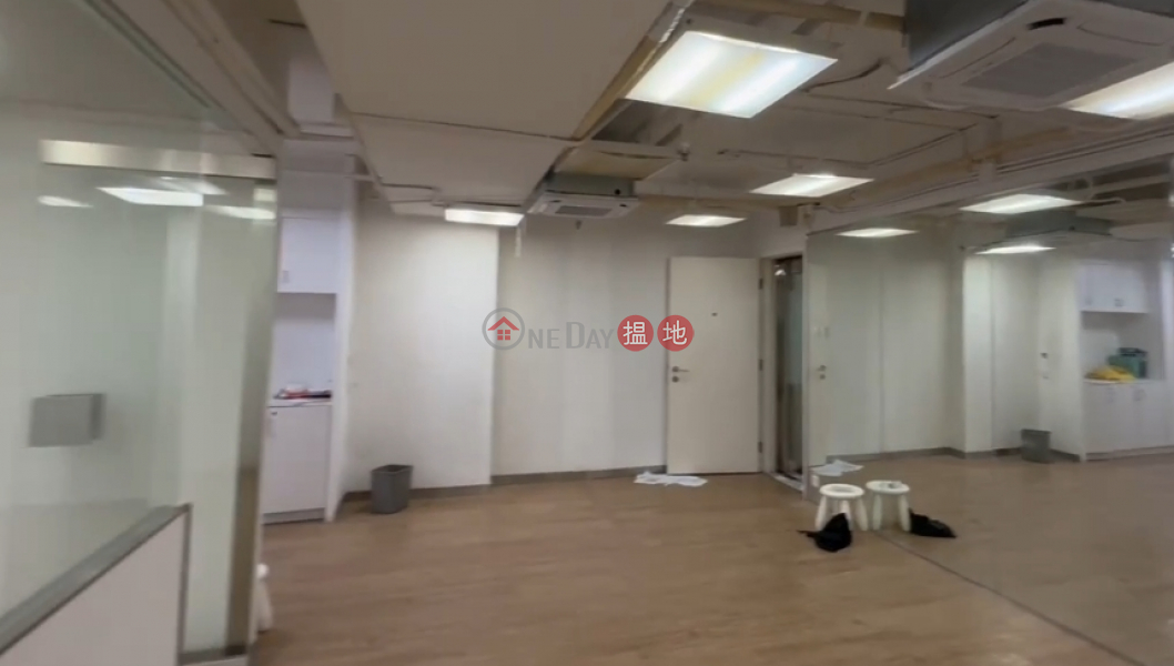 TEL: 98755238 31 Morrison Hill Road | Wan Chai District Hong Kong, Rental HK$ 17,800/ month