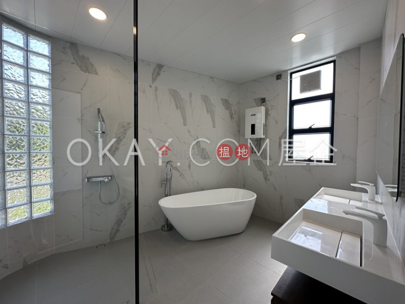 Stylish 3 bedroom with sea views, balcony | Rental | Block 1 Banoo Villa 步雲軒1座 Rental Listings