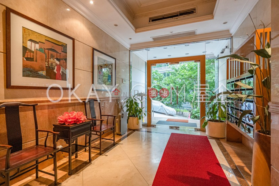 Stylish 2 bedroom in Mid-levels Central | For Sale | Grosvenor House 高雲大廈 Sales Listings