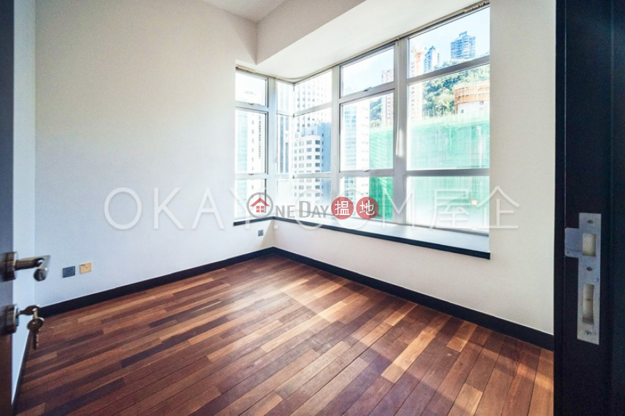 Rare 2 bedroom in Wan Chai | Rental, J Residence 嘉薈軒 Rental Listings | Wan Chai District (OKAY-R70625)