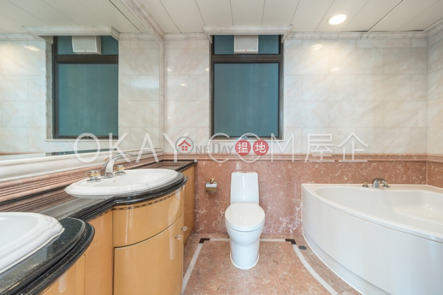 HK$ 115,000/ 月寶雲山莊中區|4房3廁,極高層,星級會所,露台寶雲山莊出租單位