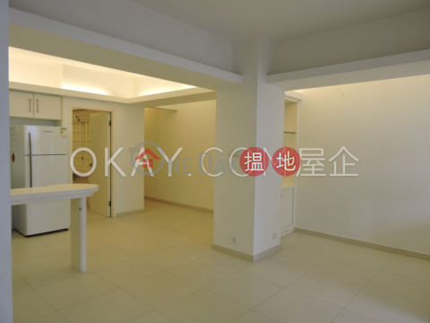 Efficient 3 bedroom with balcony | For Sale | Blue Pool Mansion 藍塘大廈 _0