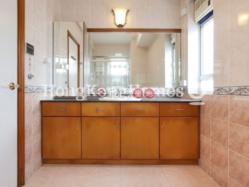 Property Search Hong Kong | OneDay | Residential | Rental Listings 3 Bedroom Family Unit for Rent at Dragon Garden