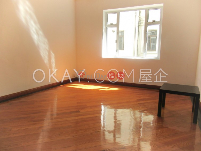 Property Search Hong Kong | OneDay | Residential Sales Listings | Luxurious 2 bedroom in Mid-levels Central | For Sale