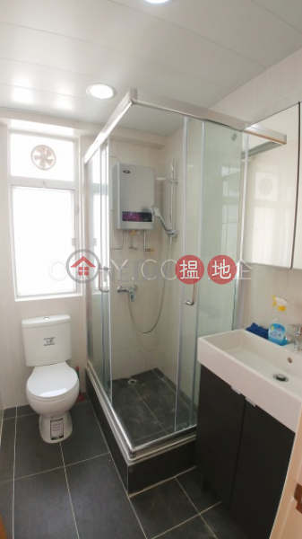 HK$ 25,000/ month, Wiseman Building | Eastern District Practical 3 bedroom on high floor | Rental