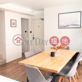 Exquisite 3 bedroom on high floor with rooftop | Rental | Kam Ning Mansion 金寧大廈 _0