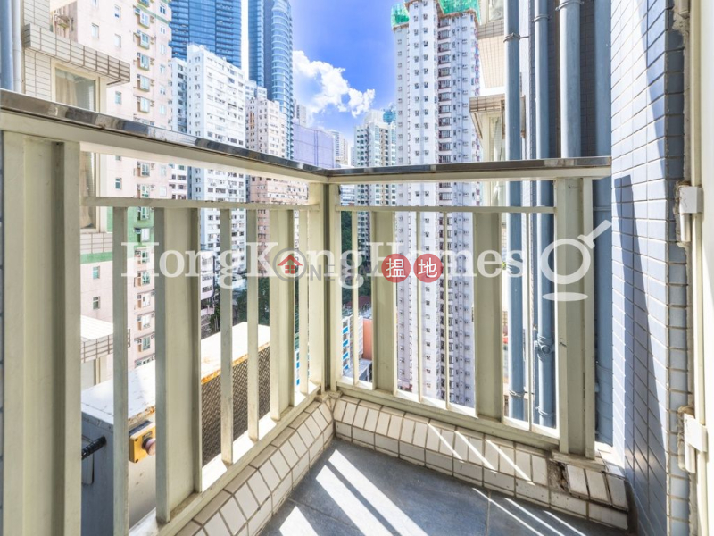 3 Bedroom Family Unit for Rent at Centrestage | Centrestage 聚賢居 Rental Listings
