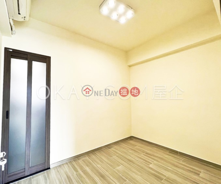 HK$ 1,980萬|怡興大廈灣仔區-3房3廁,極高層,露台怡興大廈出售單位