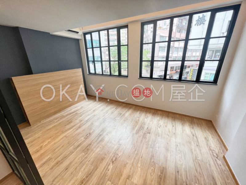 1房1廁,露台荷李活道256-258號出租單位|荷李活道256-258號(256-258 Hollywood Road)出租樓盤 (OKAY-R249563)