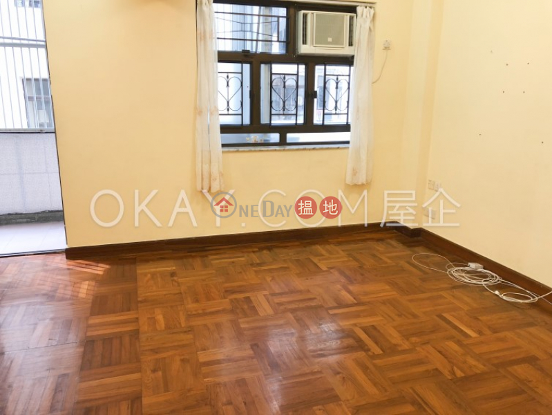 Tasteful 3 bedroom with balcony | For Sale | Paterson Building 百德大廈 Sales Listings