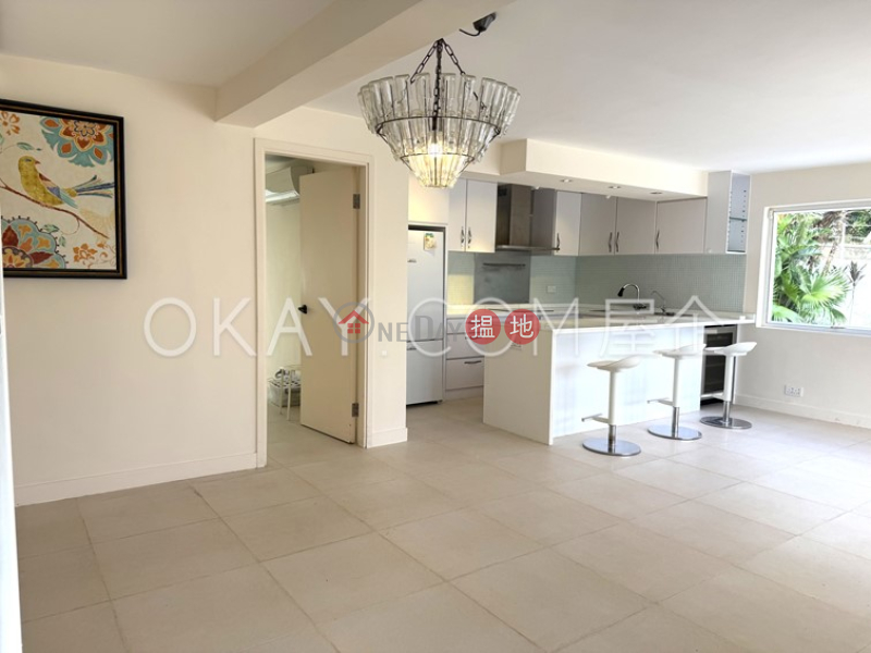 Nicely kept house with sea views, balcony | For Sale, 48 Sheung Sze Wan Road | Sai Kung | Hong Kong, Sales HK$ 18.5M