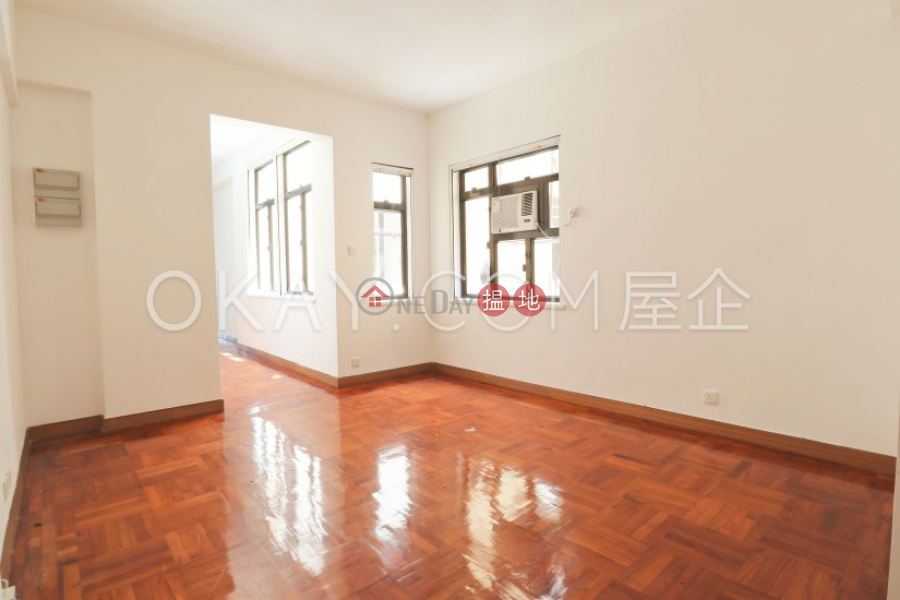 HK$ 58,000/ month, Donnell Court - No.52 | Central District Efficient 3 bedroom in Mid-levels Central | Rental