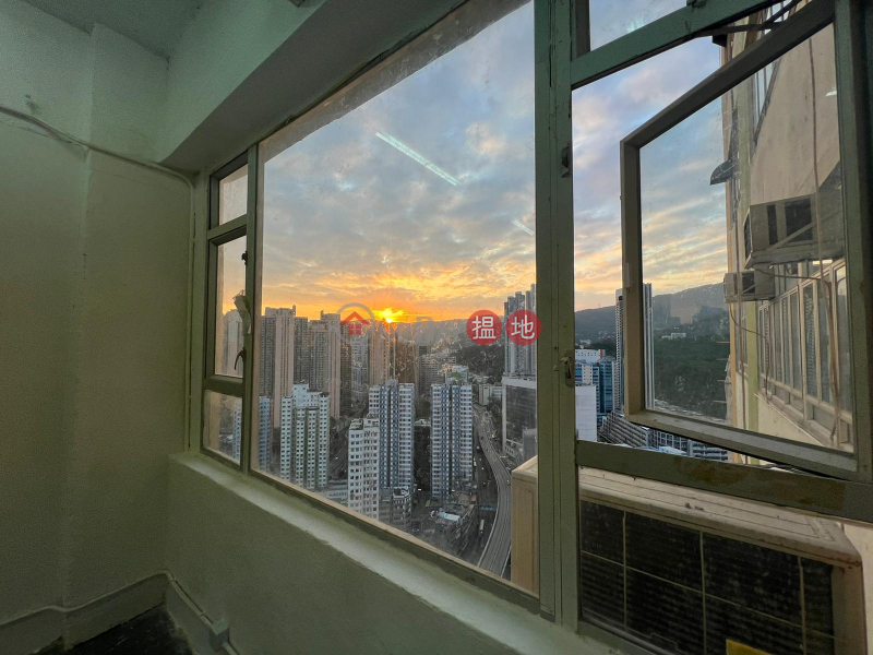 香港搵樓|租樓|二手盤|買樓| 搵地 | 工業大廈出租樓盤葵涌,華基工業大廈,高層超級景觀,樓底極高,車場可入大車,全新裝修,市場罕見,有大窗內廁