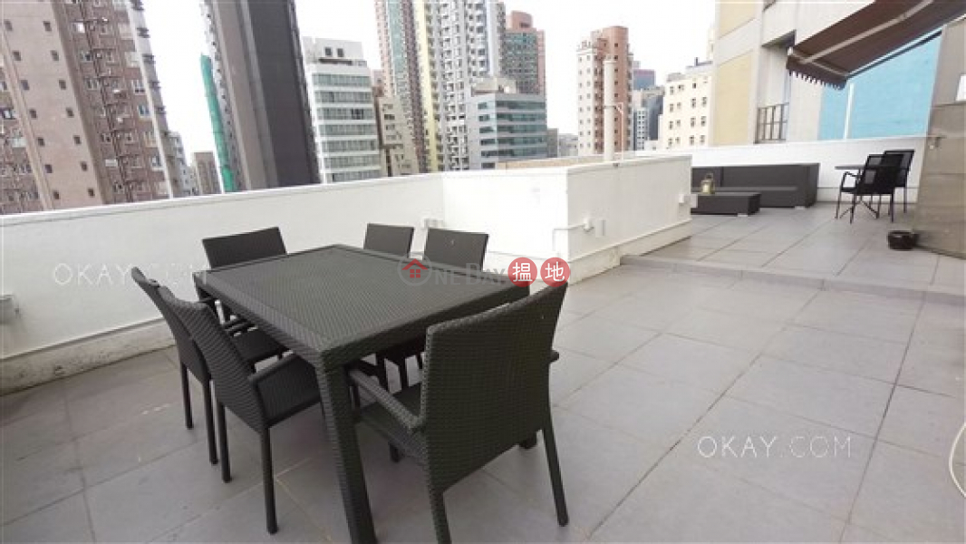 Popular penthouse with rooftop | For Sale | Chung Yin Court 頌賢閣 Sales Listings