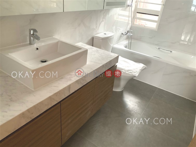 Rare 4 bedroom on high floor with balcony & parking | Rental | Pacific View 浪琴園 Rental Listings
