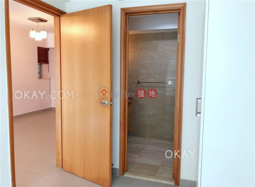 HK$ 30,000/ month, The Waterfront Phase 1 Tower 1 Yau Tsim Mong | Stylish 2 bedroom in Kowloon Station | Rental