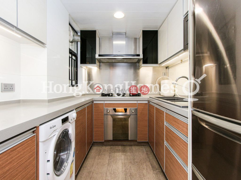 HK$ 1,350萬|光明臺|灣仔區光明臺三房兩廳單位出售