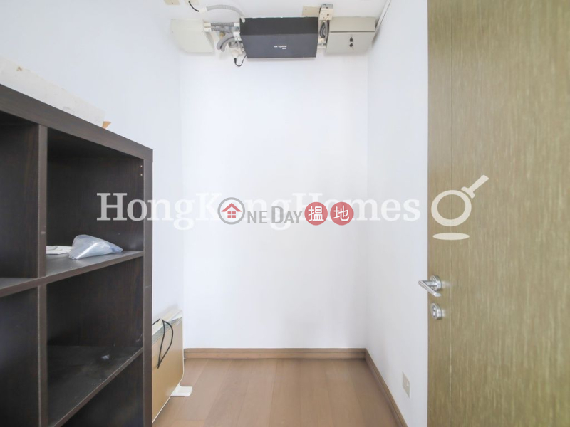 3 Bedroom Family Unit for Rent at Centre Point | Centre Point 尚賢居 Rental Listings