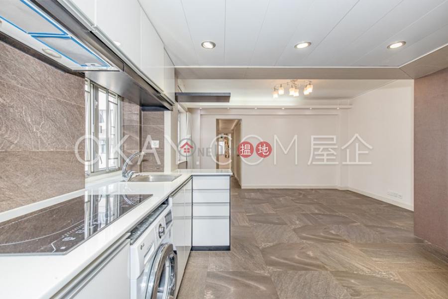 Stylish 3 bedroom on high floor | For Sale | Great George Building 華登大廈 Sales Listings