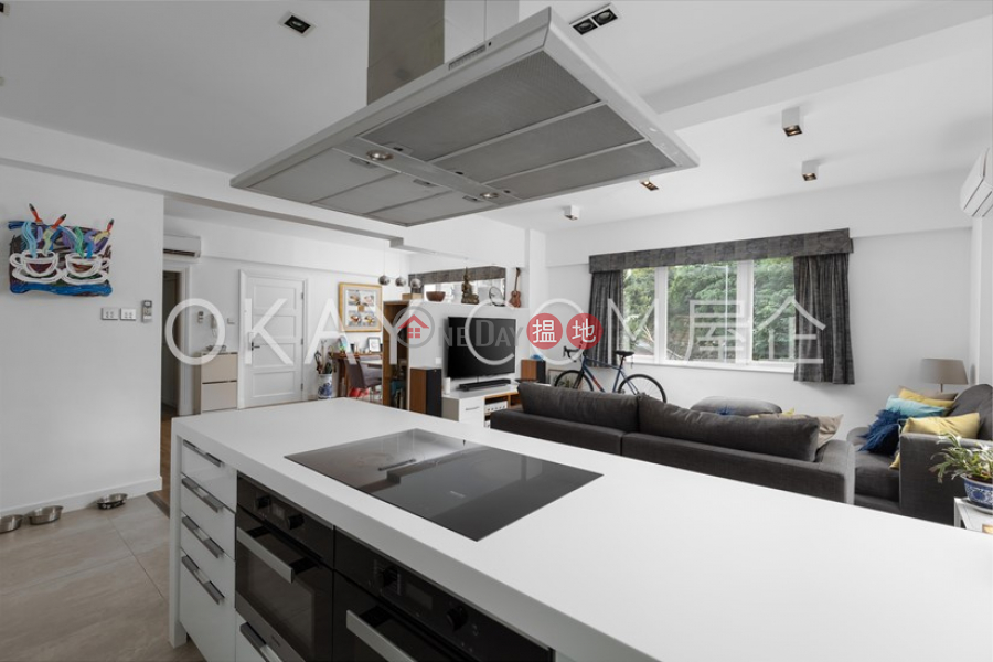 HK$ 36M | Honour Garden | Western District | Stylish 3 bedroom on high floor with rooftop & parking | For Sale