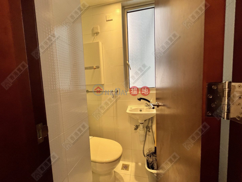 Three bedrooms and one apartment in The Harbourside, 1 Austin Road West | Yau Tsim Mong | Hong Kong | Sales, HK$ 36.8M