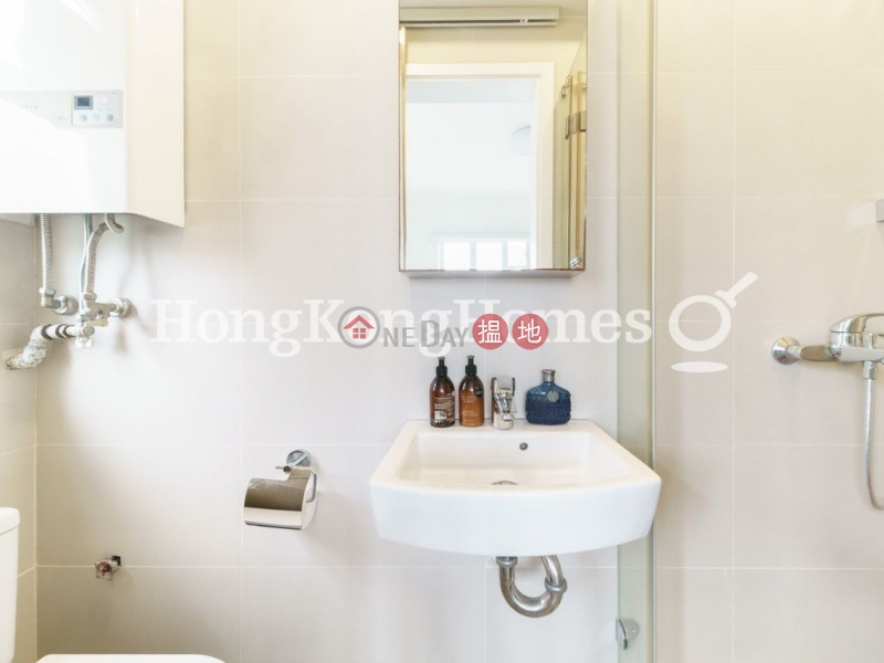 3 Bedroom Family Unit for Rent at New Lai King Building | New Lai King Building 新麗景唐樓 Rental Listings