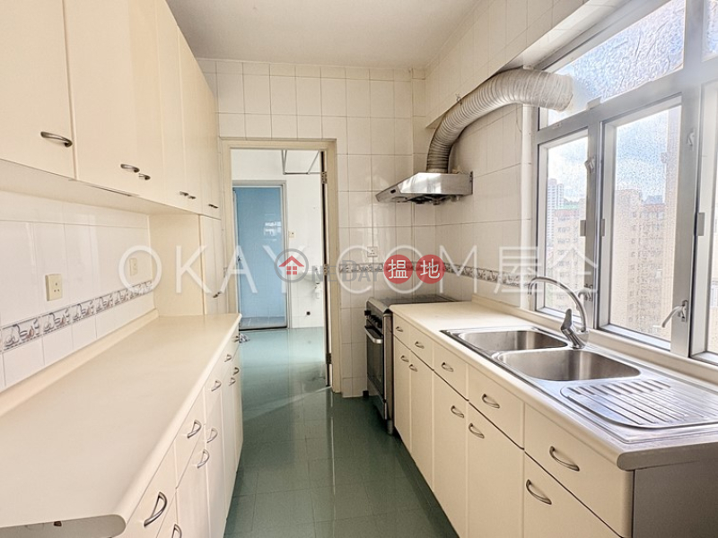 Efficient 4 bedroom with balcony & parking | Rental | Scenic Villas 美景臺 Rental Listings