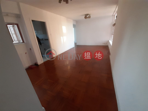 Gold Coast （Spacious 3 Bedroom Apartment） | Hong Kong Gold Coast Block 1 香港黃金海岸 1座 _0