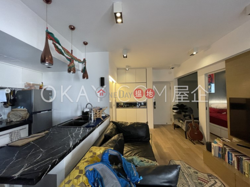 Popular 2 bedroom with terrace | For Sale | 52 Bonham Road | Western District, Hong Kong Sales HK$ 10M