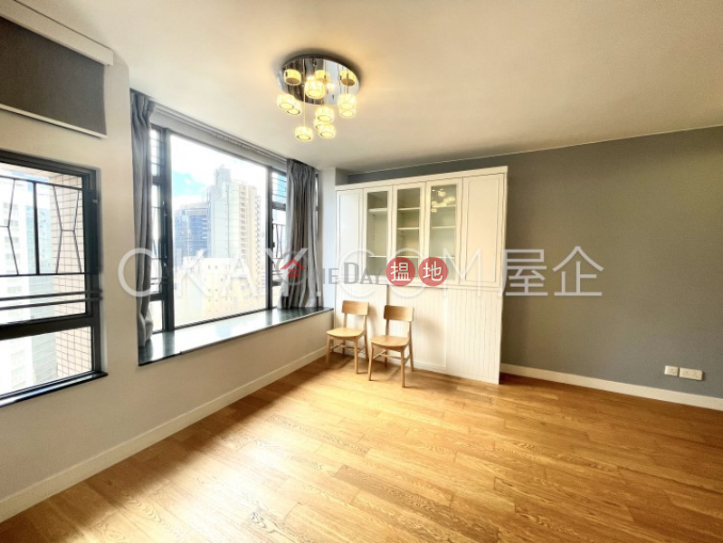 Nicely kept 2 bedroom in Sheung Wan | Rental 123 Hollywood Road | Central District, Hong Kong | Rental | HK$ 30,000/ month