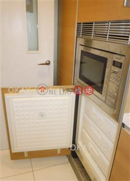 HK$ 26,000/ month | Centrestage | Central District, Lovely 2 bedroom on high floor with balcony | Rental