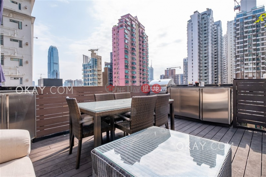 Tasteful penthouse with rooftop | For Sale | Kam Lei Building 金莉大廈 Sales Listings