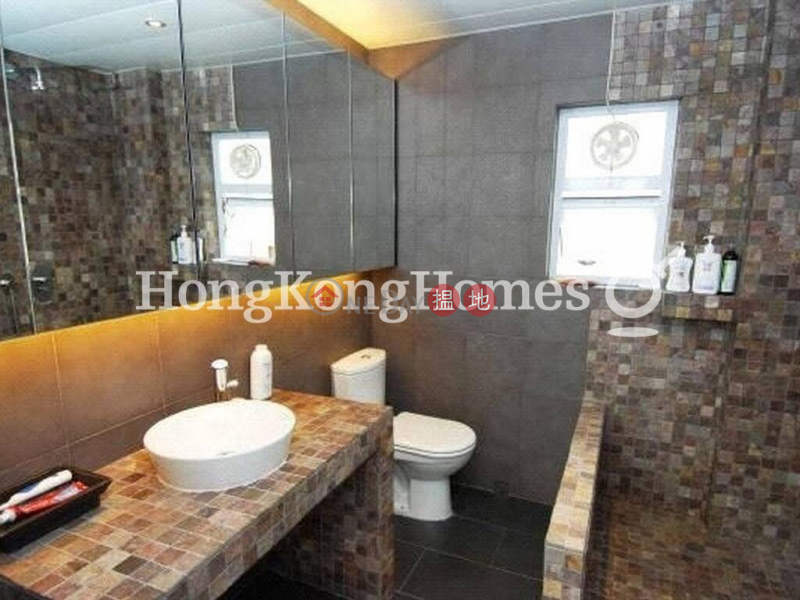 HK$ 62,000/ 月-銀輝大廈灣仔區-銀輝大廈兩房一廳單位出租