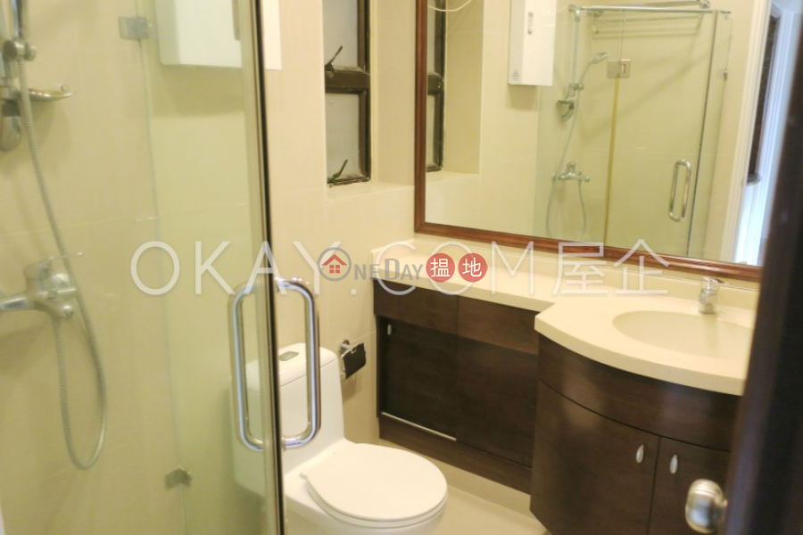 HK$ 23.5M | Villa Rocha Wan Chai District | Nicely kept 3 bedroom with terrace & parking | For Sale