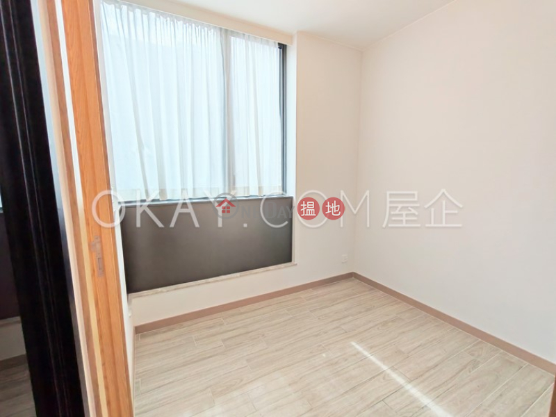 Stylish 2 bedroom with balcony | Rental, Pak Cheung House 百祥大廈 Rental Listings | Yau Tsim Mong (OKAY-R392868)