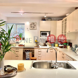 Lovely house with rooftop, balcony | For Sale | Ham Tin San Tsuen 鹹田新村 _0