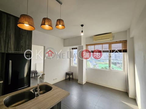 Popular 1 bedroom on high floor with racecourse views | For Sale | Unique Tower 旭逸閣 _0